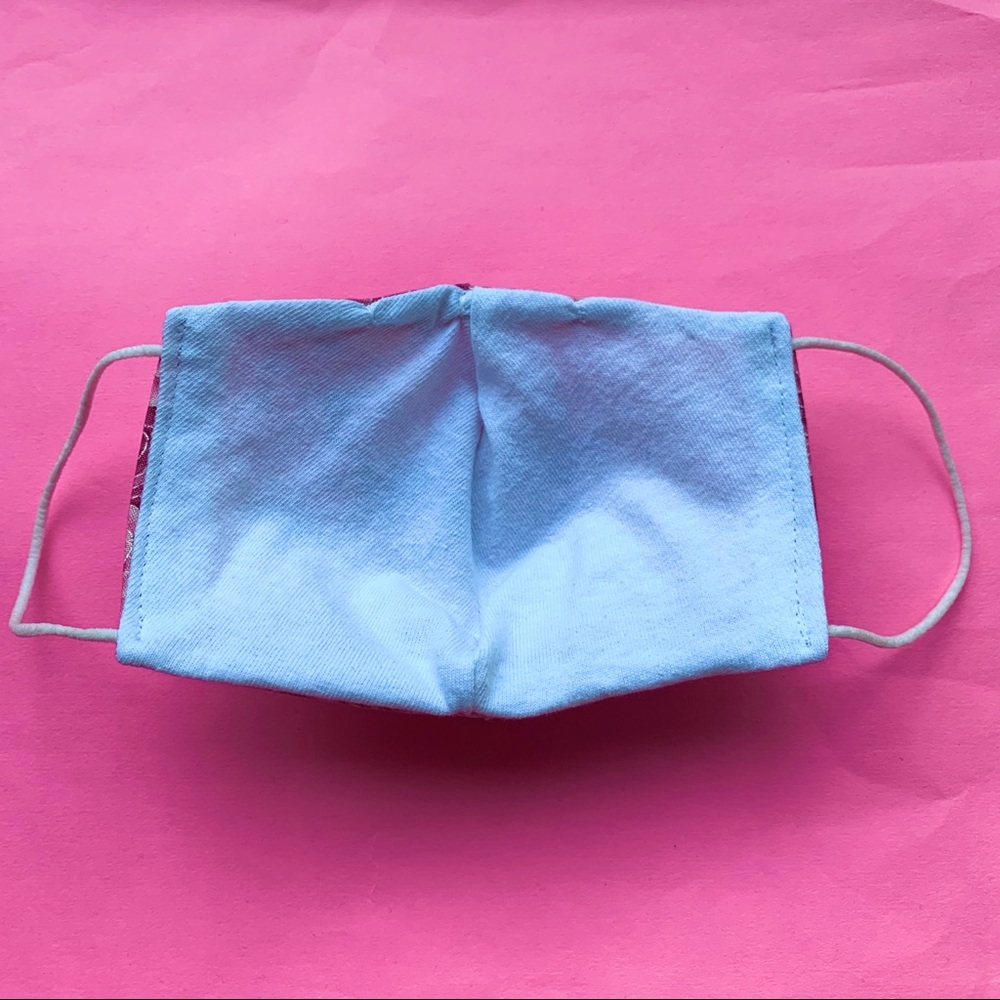 ✨ PINK ROSES FACE MASK ✨ - Picture 4 of 4